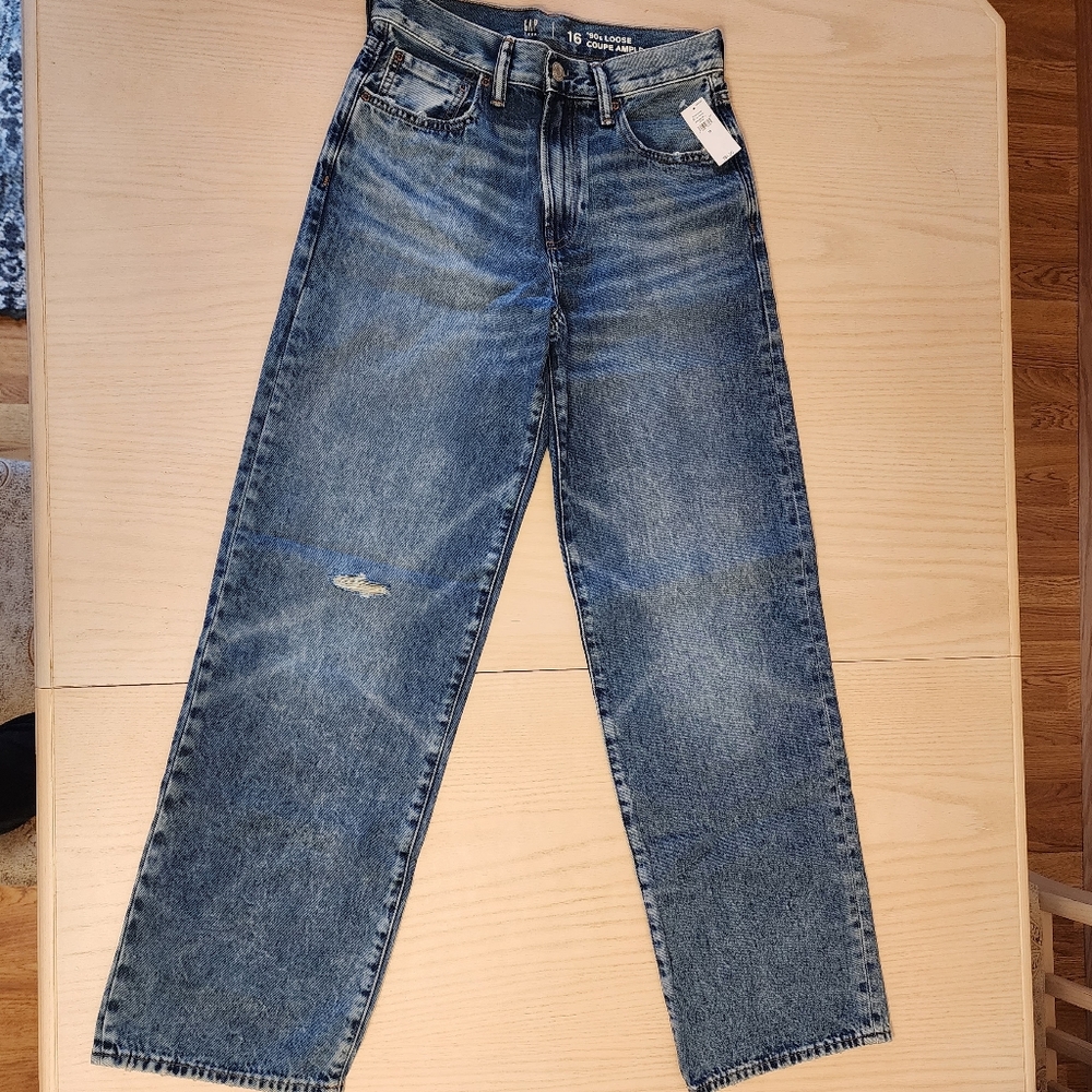 GAP teen boy's loose jeans with washwell